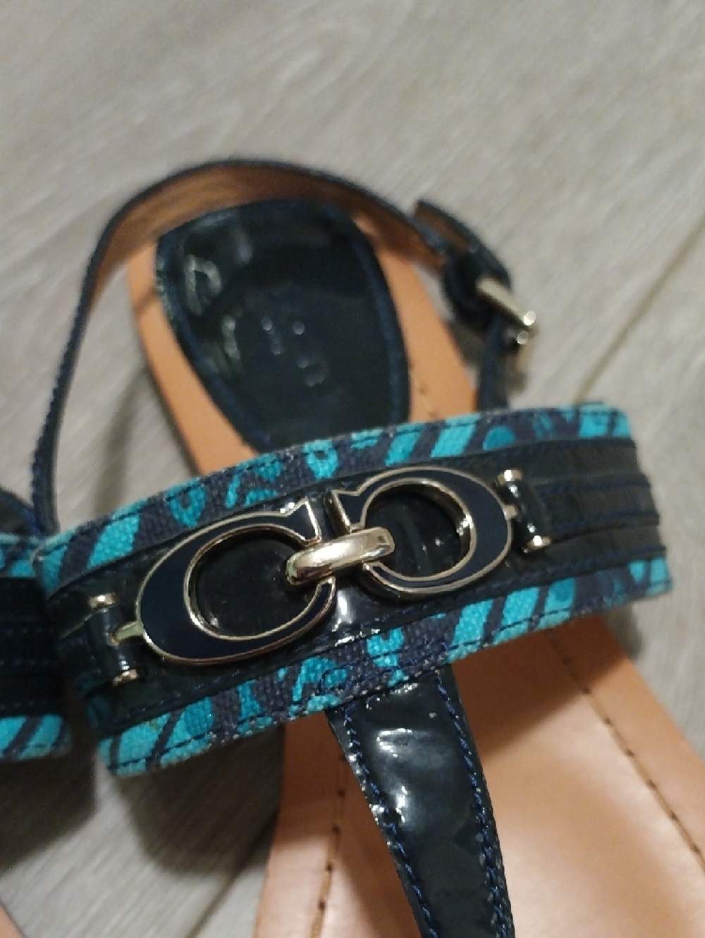 Coach Women’s Teal & Black Sandals - Picture 3 of 17